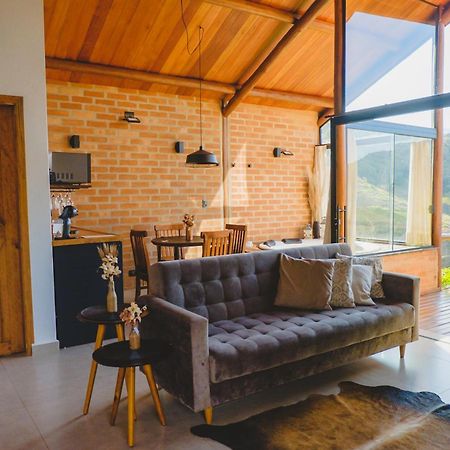Pousada Ho'Oponopono Chalets & Wine Сапукаи-Мирин Экстерьер фото
