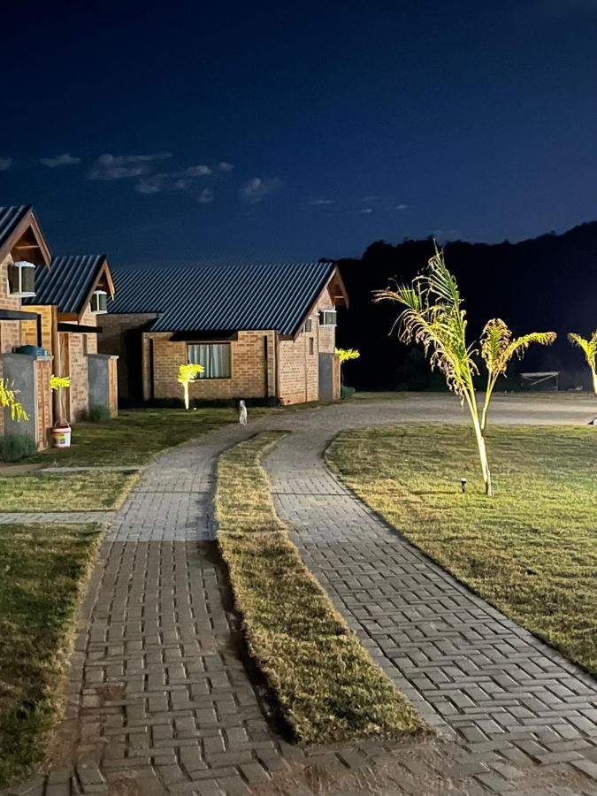 Pousada Ho'Oponopono Chalets & Wine Сапукаи-Мирин Экстерьер фото