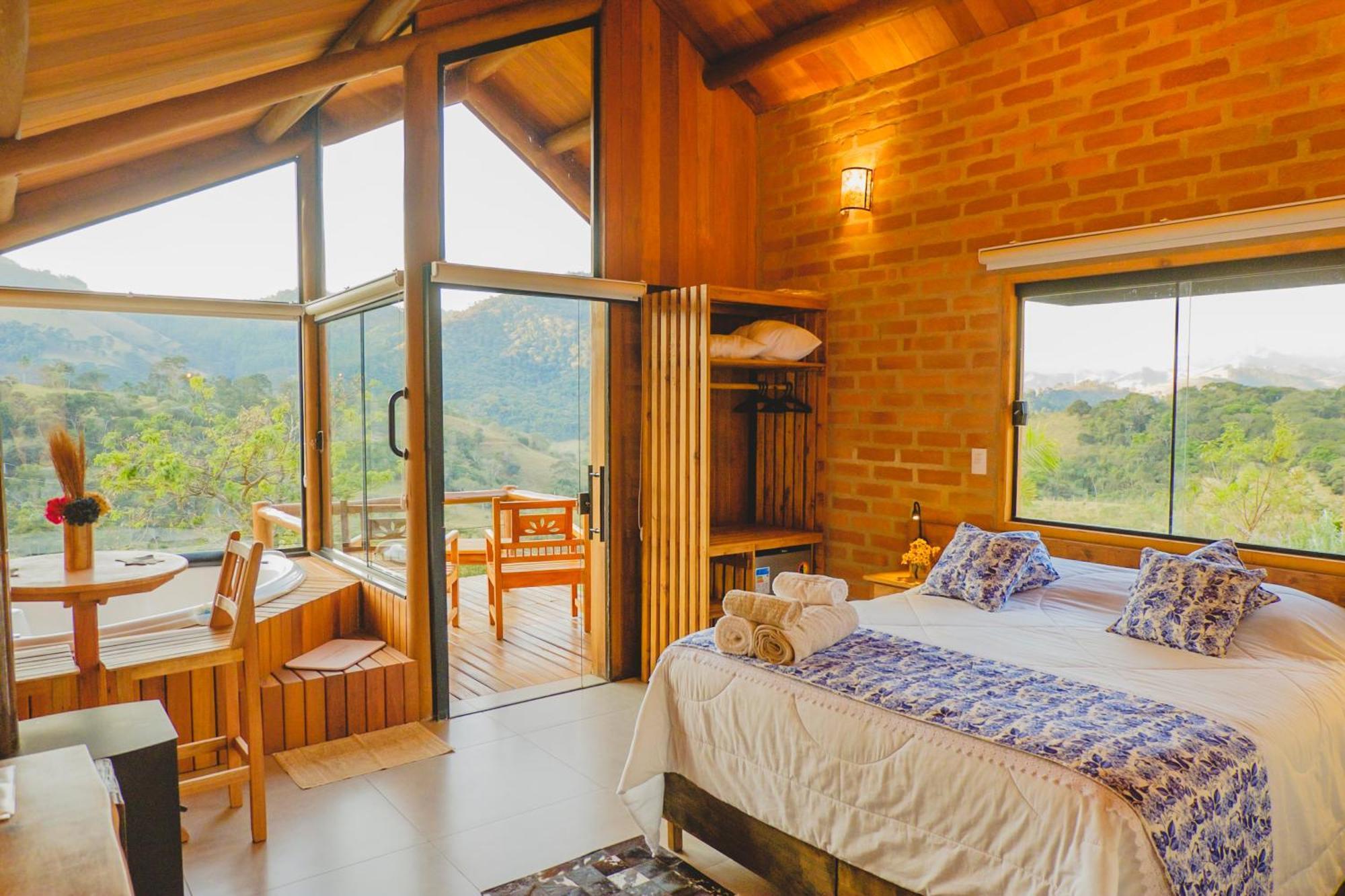 Pousada Ho'Oponopono Chalets & Wine Сапукаи-Мирин Экстерьер фото